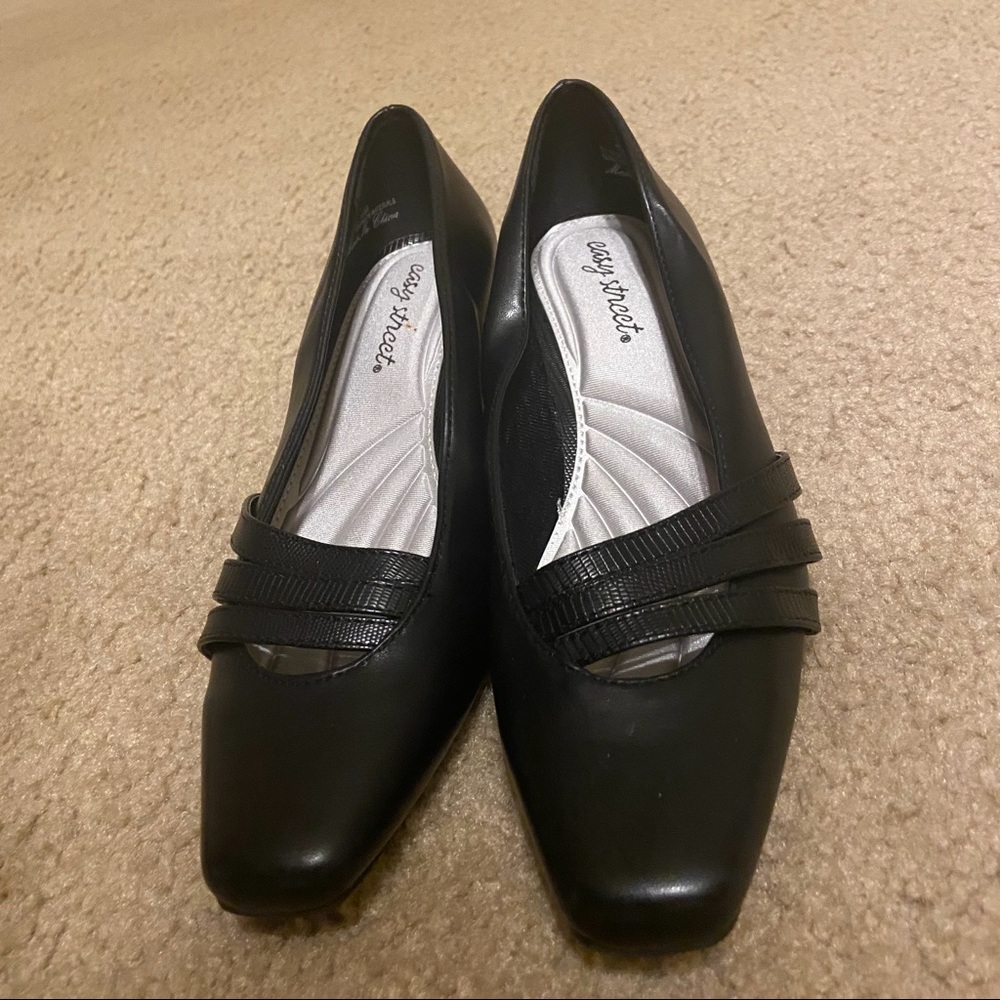 Black block kitten heels